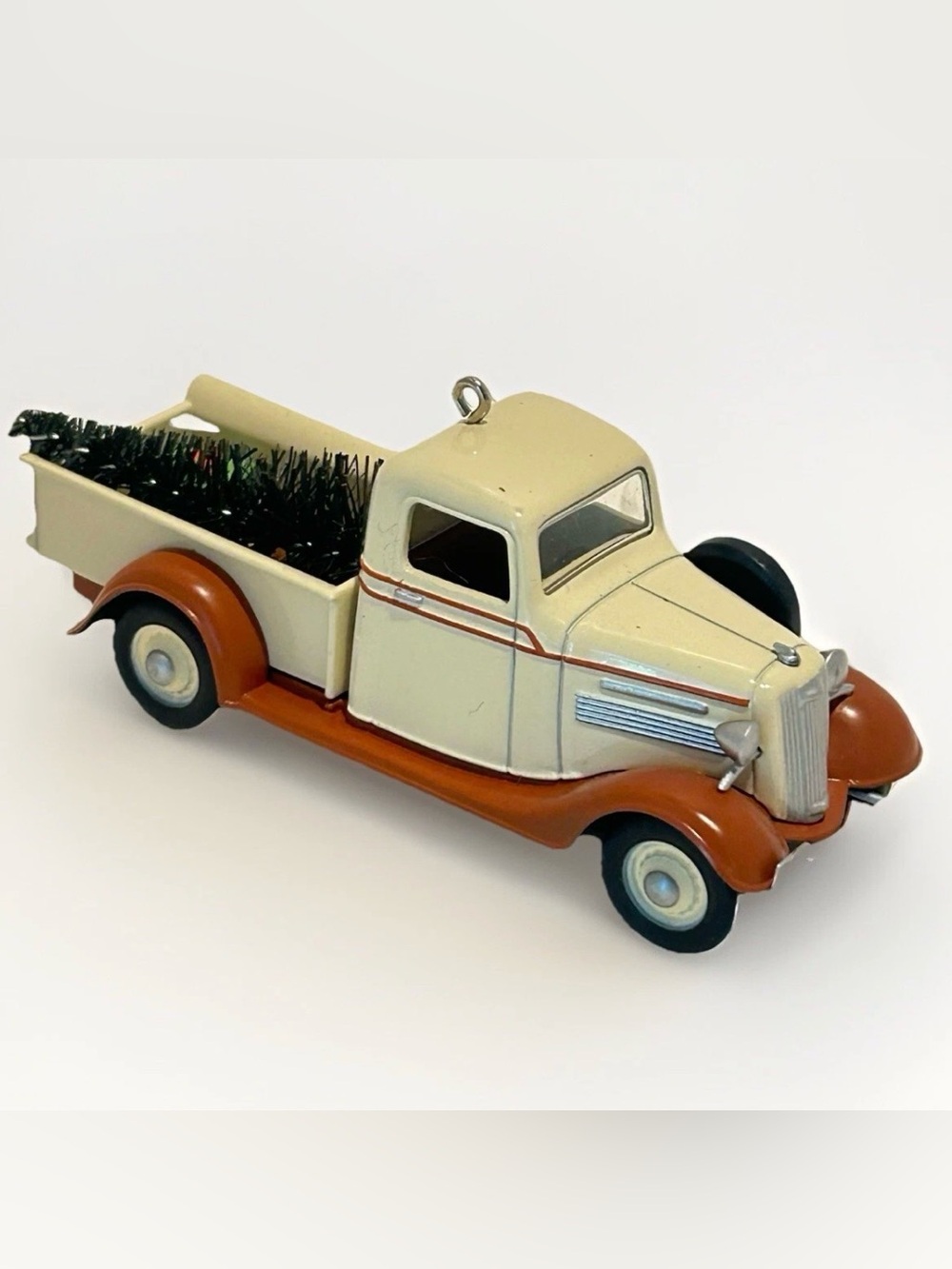Hallmark Keepsake Ornament - All-American Trucks - 1936 GMC Pickup - #19 - 2013